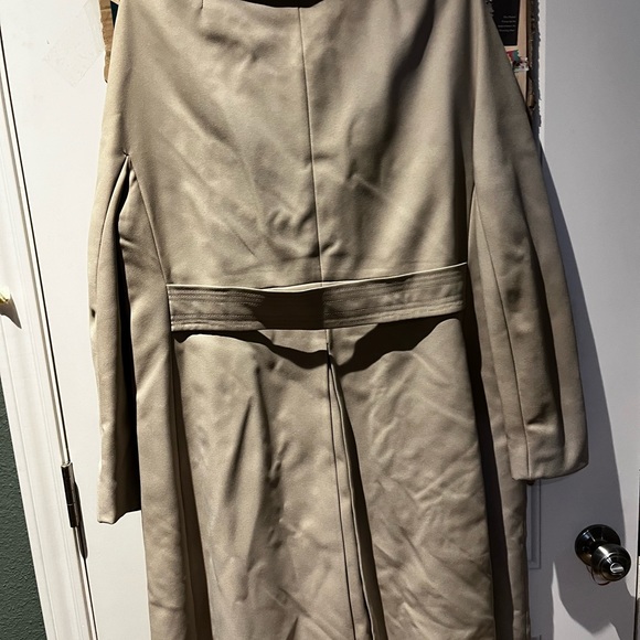Trench coat women’s plus size - Picture 2 of 5